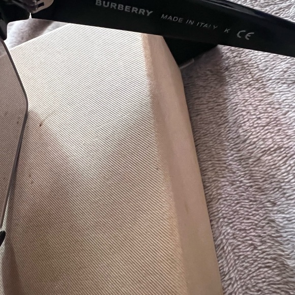 🏇🏇BURBERRY SUNGLASSES🏇🏇 - Picture 3 of 8
